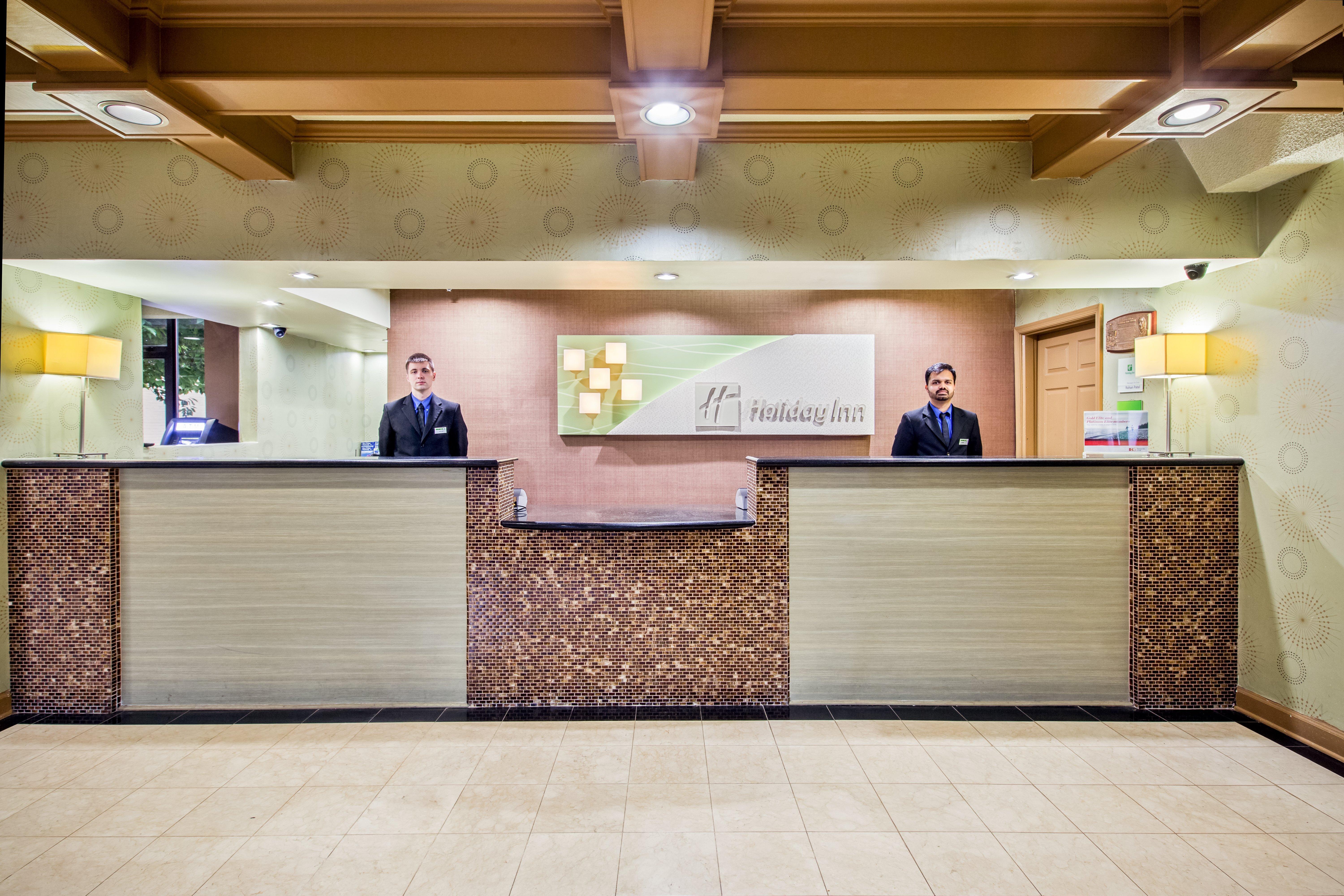 Holiday Inn Roanoke - Tanglewood Route 419 & I 581, An Ihg Hotel Екстер'єр фото